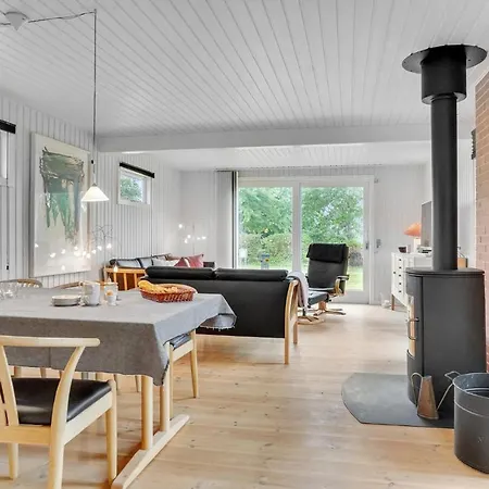 Stunning In With Kitchen Hébergement de vacances Assens