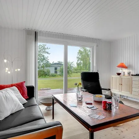 Stunning In With Kitchen