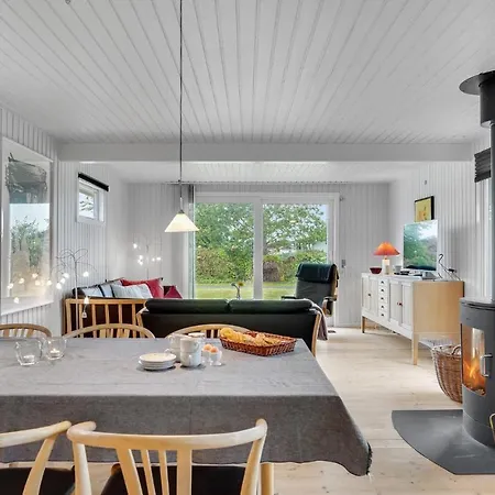 Stunning In With Kitchen *